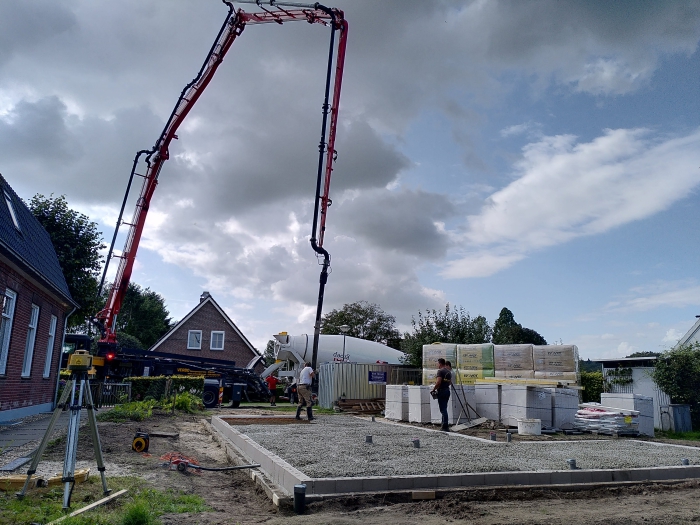 26 augustus 2021: storten van de vloer